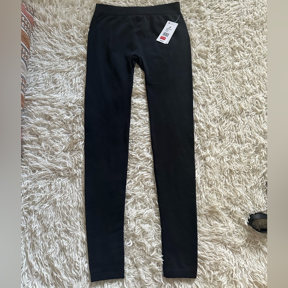 Never worn pink rose leggings